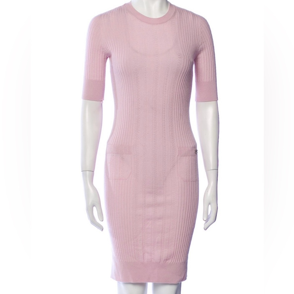 Authentic CHANEL Pink Ribbed CC logo Bodycon midi Dress